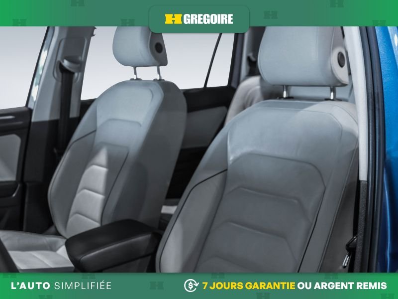 Volkswagen Tiguan 820613 | Highline AWD AUTO AC CUIR TOIT NAV MAGS CAM RECULE 2020 Bleu Laval - photo #15