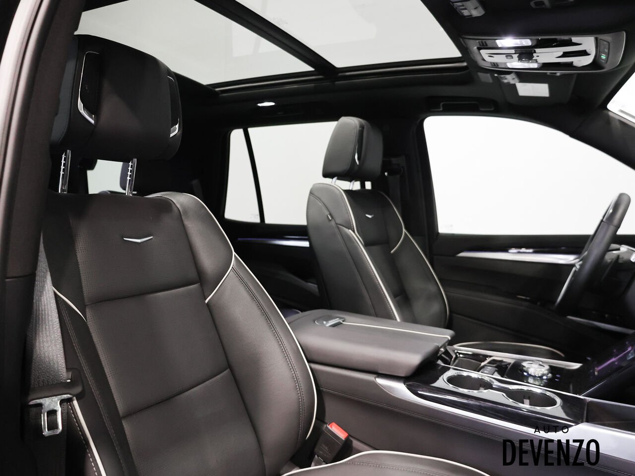 2026 Cadillac Escalade Black Saint-Eustache - photo #7