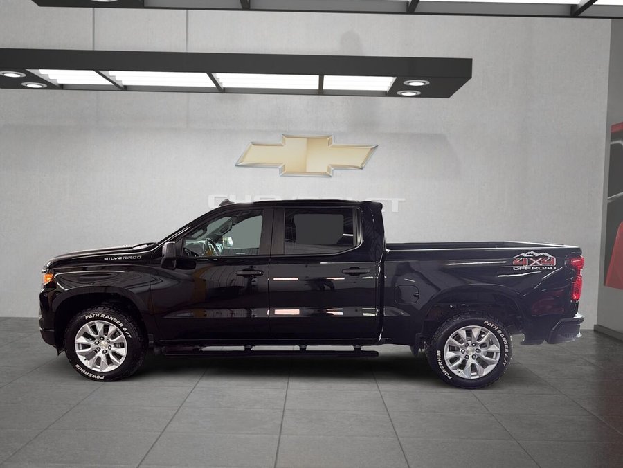 Chevrolet Silverado 1500 Custom cabine multiplace 4RM 147 po 2022 Noir