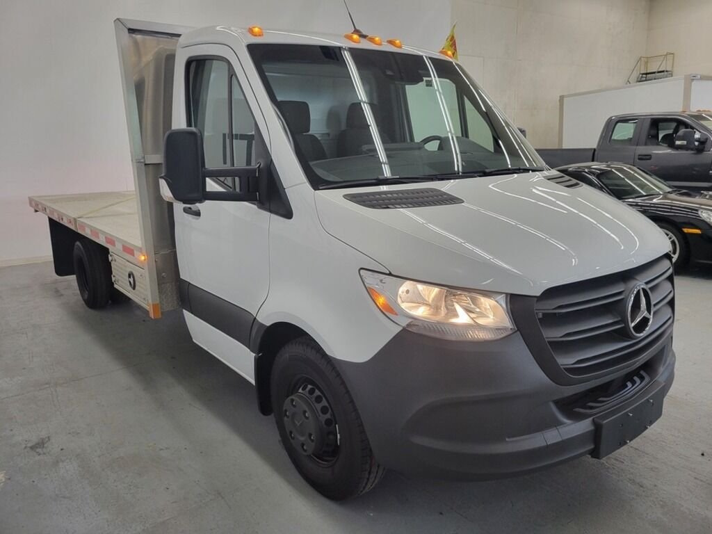 2022 Mercedes-Benz 4500 4500 Standard Roof V6 170" White Kirkland - photo #9
