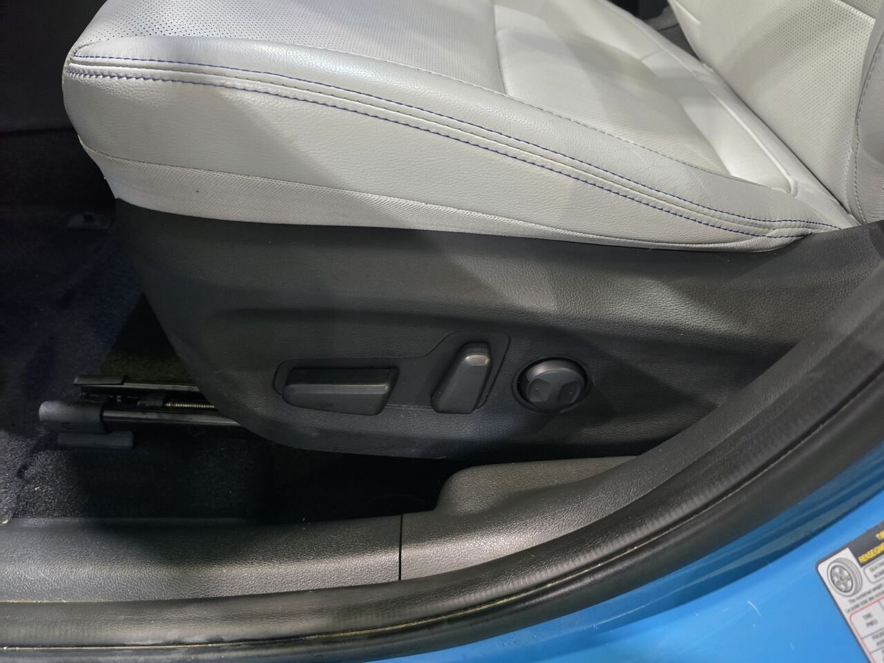 2023 Hyundai Kona Electric Blue  - photo #13