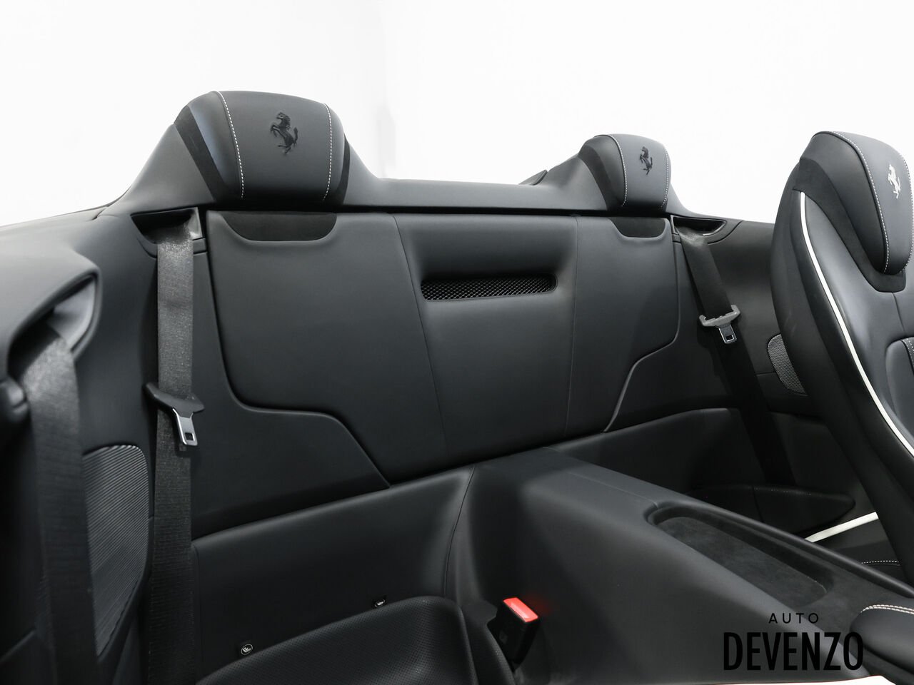 2025 Ferrari Roma Black Saint-Eustache - photo #10