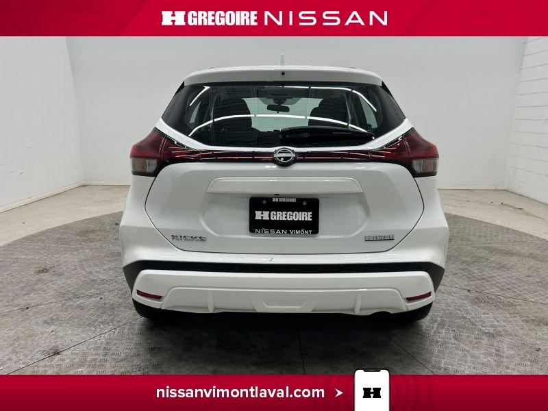 2025 Nissan Kicks White Laval - photo #7