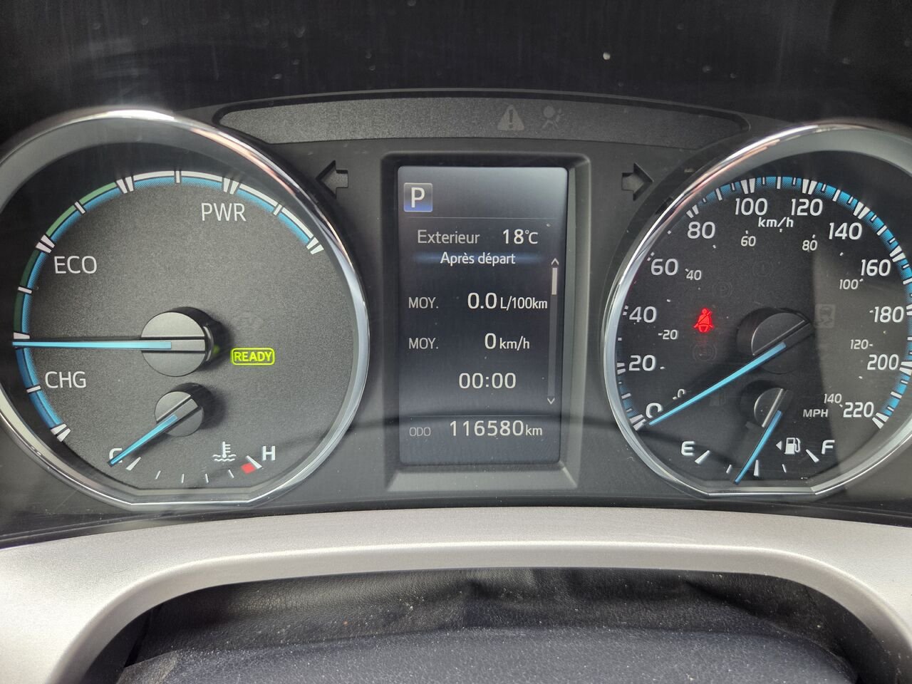 Toyota RAV4 Hybride 2016 Blanc Mont-Laurier - photo #20