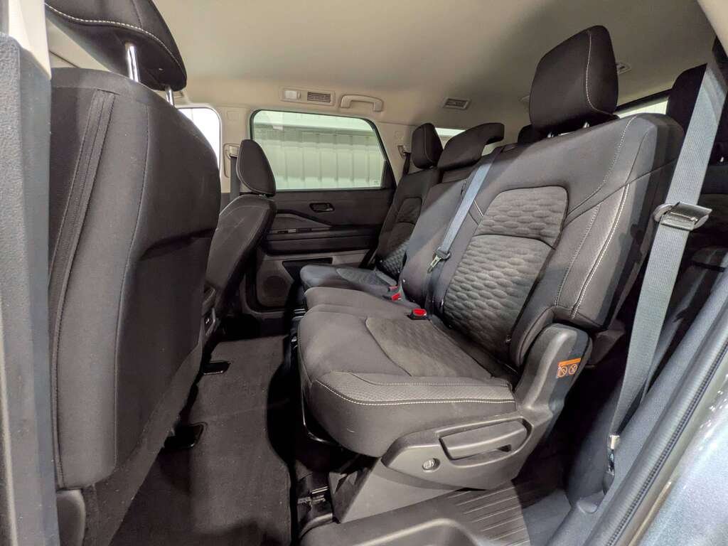 Nissan Pathfinder 2024 Gris Val-David - photo #10
