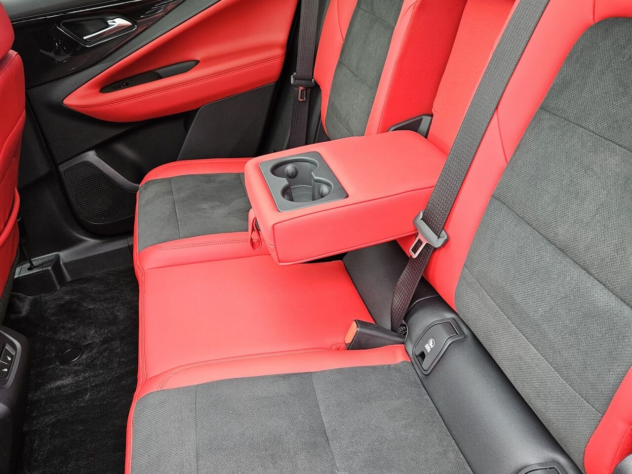 2026 Chevrolet Blazer EV RS 4 portes TI Black Thetford Mines - photo #15