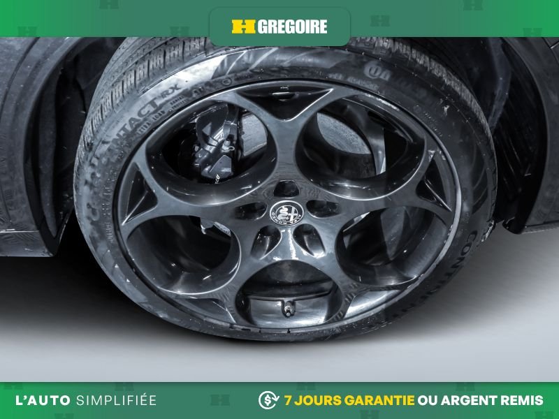 2023 Alfa Romeo Stelvio Black Saint-Eustache - photo #27
