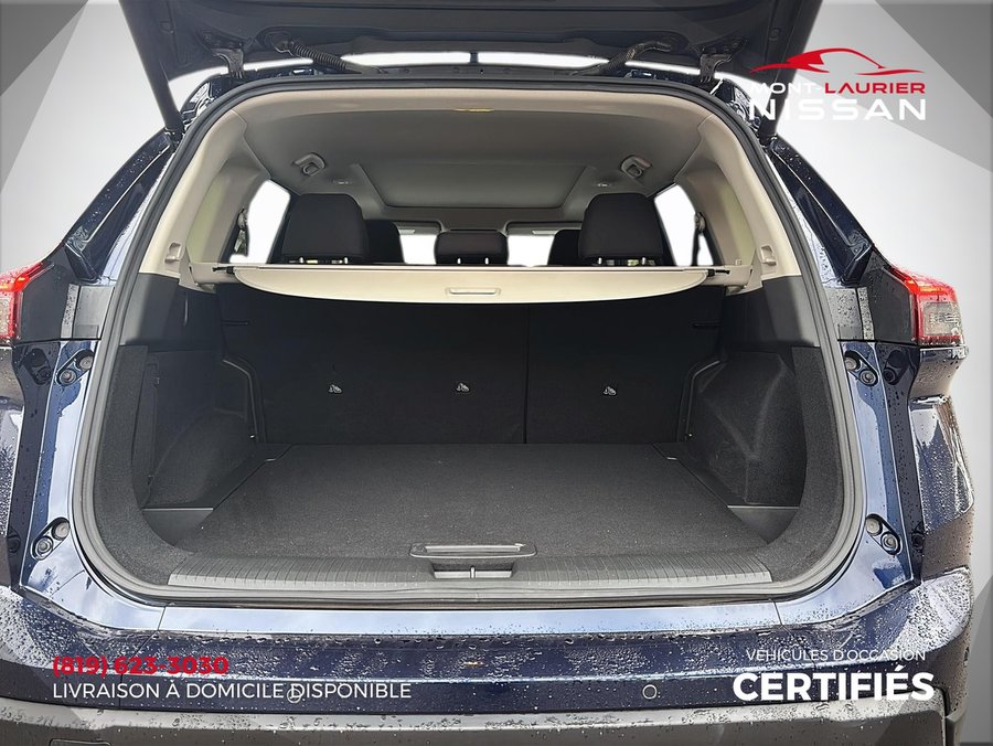 Nissan Rogue SV Toit Ouvrant SV 4wd avec ensemble toit ouvrant 2024 Bleu