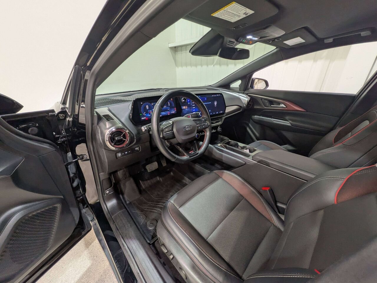 2024 Chevrolet Equinox EV 4dr RS w/2RS Black Val-David - photo #10