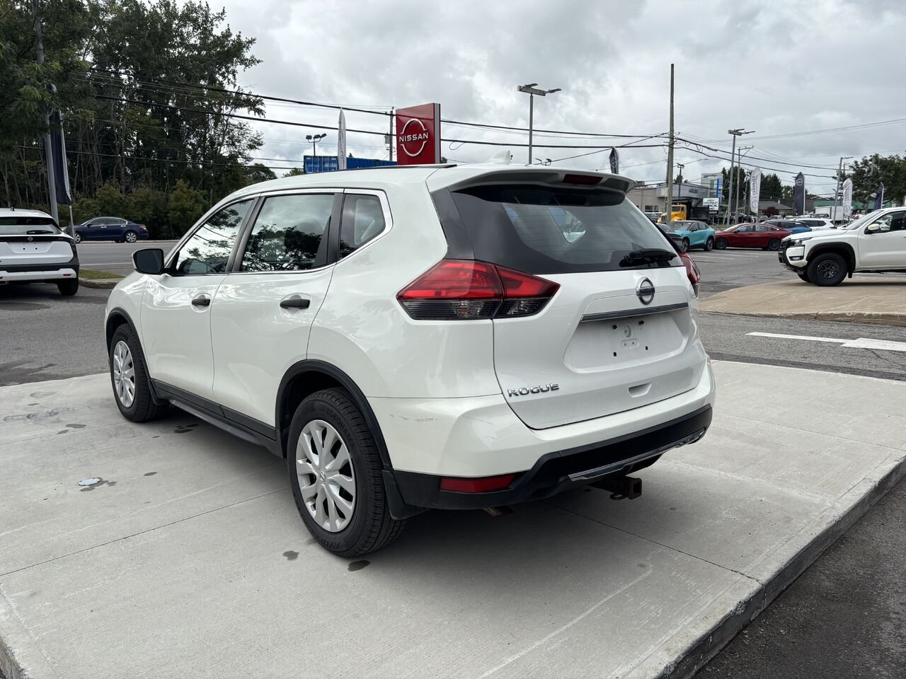 Nissan Rogue S FWD 2017 Blanc Châteauguay - photo #3