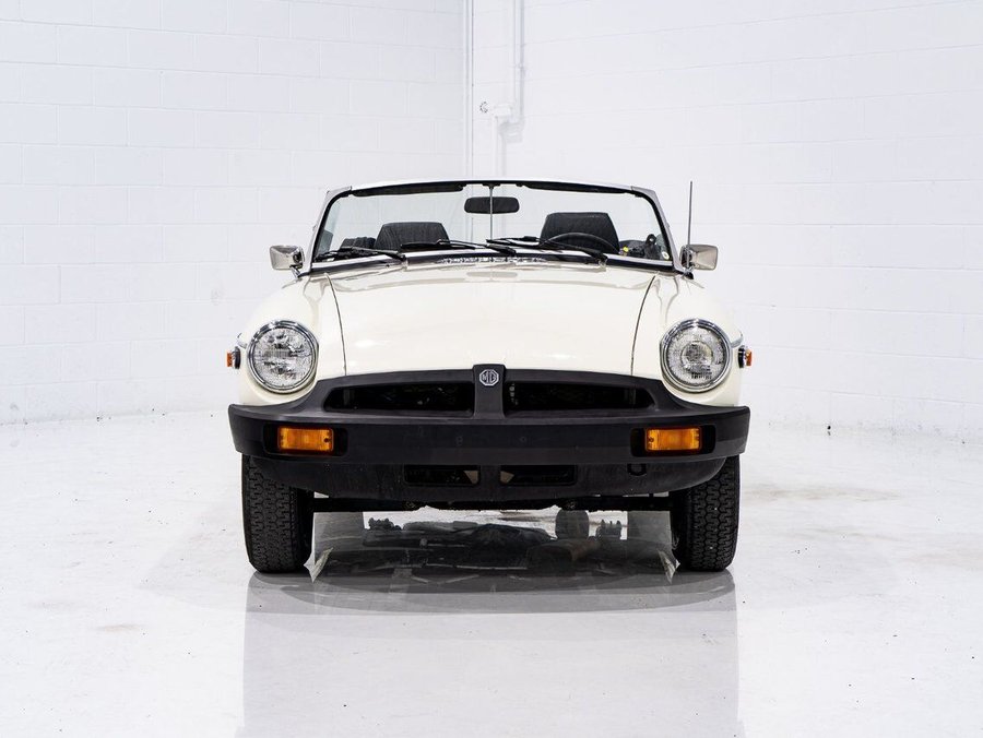 1979 MG B 1979 White