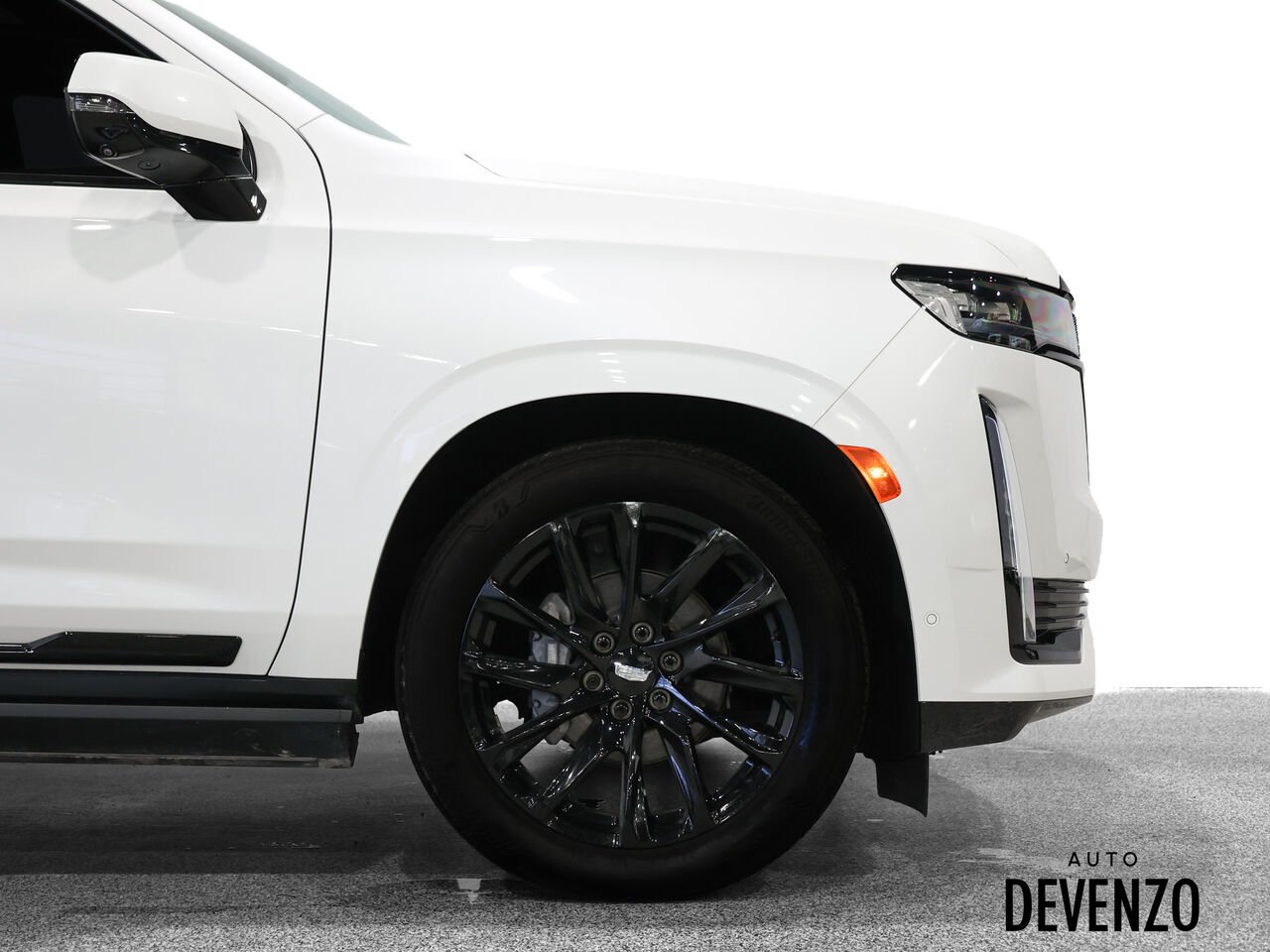 2024 Cadillac Escalade White Saint-Eustache - photo #5