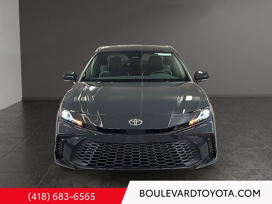 TOYOTA CAMRY SE 2026 Gris