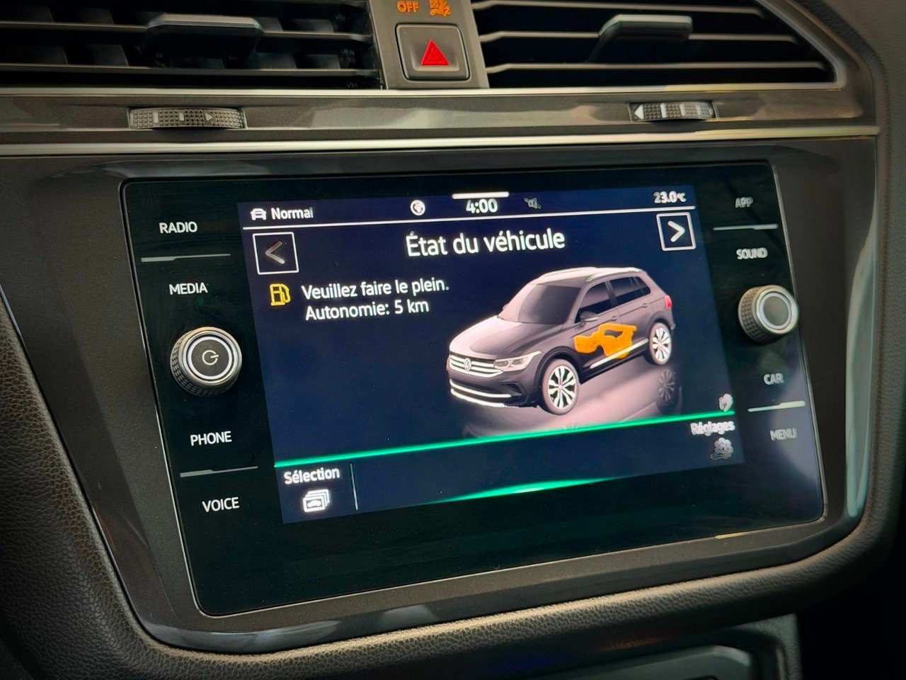 2022 Volkswagen Tiguan Black Notre-Dame-des-Prairies - photo #28