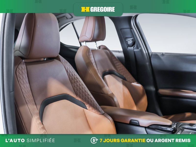 Lexus UX 821347 | UX 250h AWD AUTO AC CUIR TOIT NAV MAGS CAM RECULE 2022 Blanc Laval - photo #23