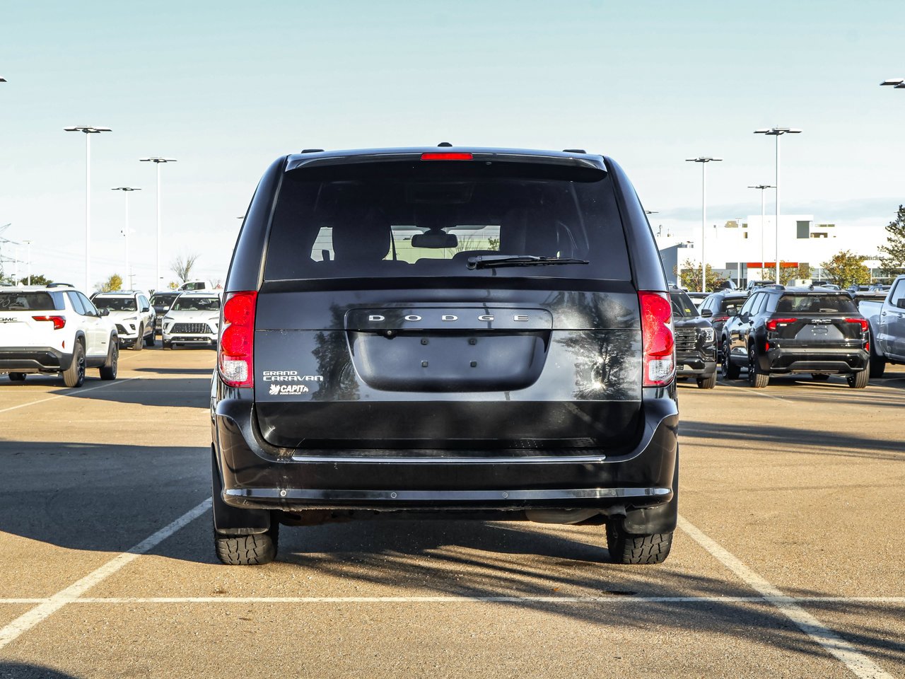 2020 Dodge Grand Caravan Premium Plus 2WD Black Sherwood Park - photo #6