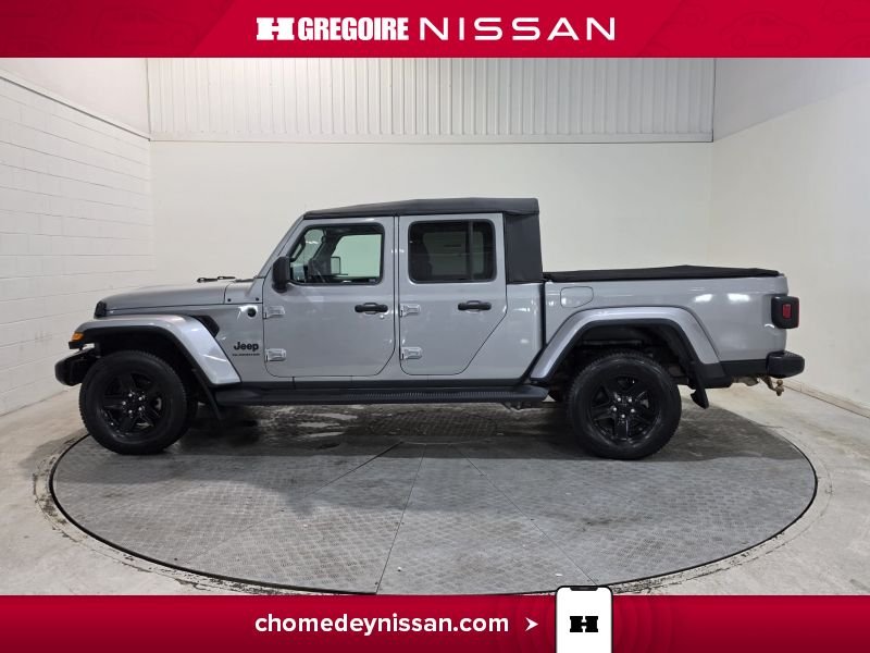 2021 Jeep Gladiator White Laval - photo #5
