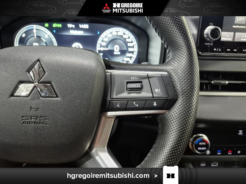 2025 Mitsubishi Outlander Plug-In Hybrid Grey Blainville - photo #23