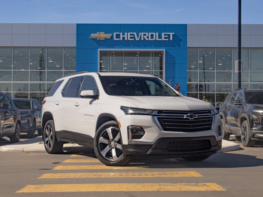 2023 Chevrolet Traverse LT True North AWD 3.6L 7 Passenger | Dual Panel Sunroof White