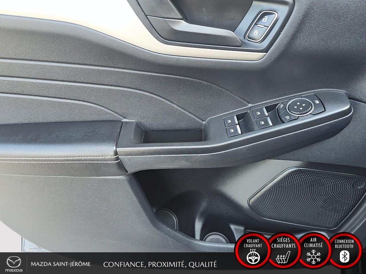 2022 Ford Escape Black Ste-Agathe des Monts - photo #11