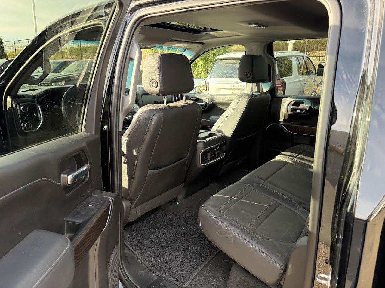 2021 GMC Sierra 1500 4WD Crew Cab 147 Denali Black Sherwood Park - photo #5