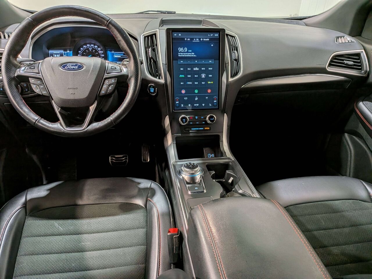 Ford Edge 2023 Noir Val-David - photo #29