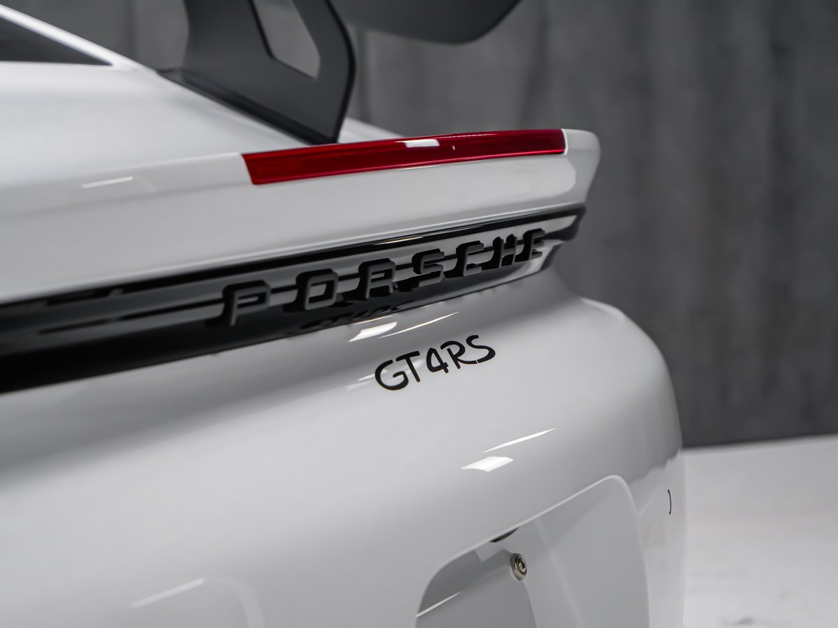 2025 Porsche 718 Cayman GT4 RS White Montreal - photo #12