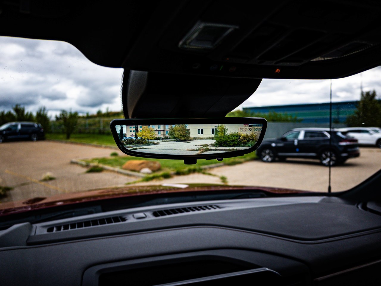 2024 Chevrolet Silverado 1500 4WD Crew Cab 147 High Country Red Sherwood Park - photo #29