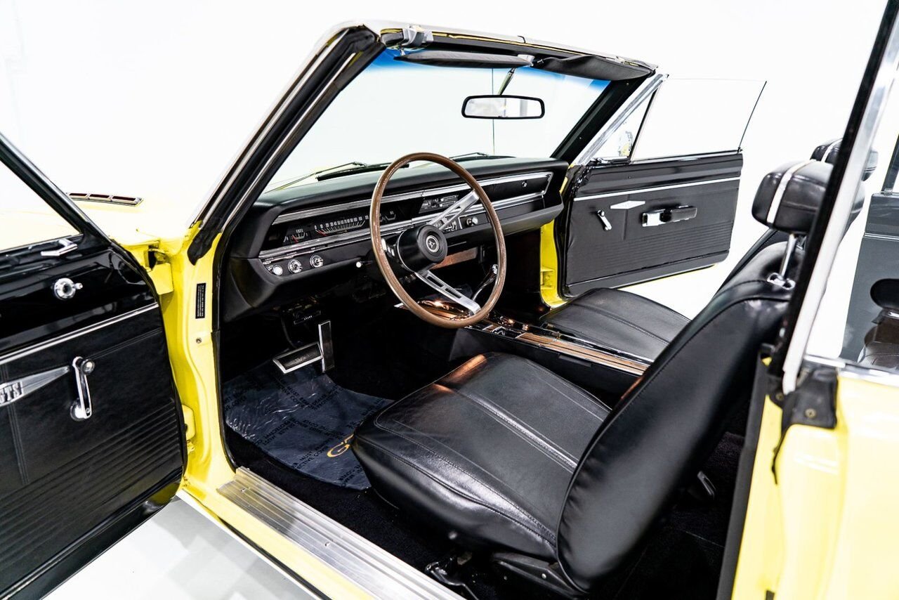 Dodge Dart *PRIX EN USD* GTS Conv Matching #s 340 cu in With Original Built Sheet 1968 Jaune Montréal - photo #94