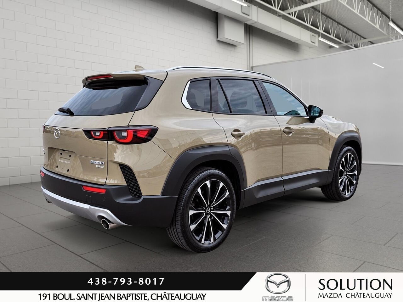 Mazda CX-50 JAMAIS ACCIDENTÉ / TURBO / AWD (4X4) / APPLE CARPLAY ET ANDROID AUTO 2024 Beige Châteauguay - photo #3