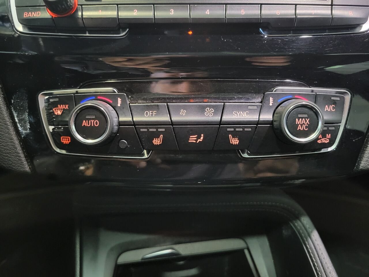 2018 BMW X1 Black  - photo #25