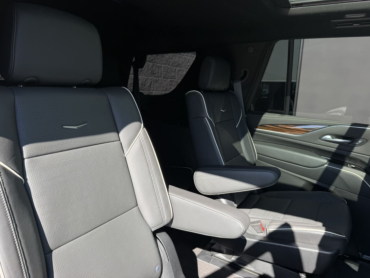 Cadillac Escalade PREMIUM LUXURY 4X4 FINANCEMENT À PARTIR 3.99% 2023 Noir Laval - photo #6