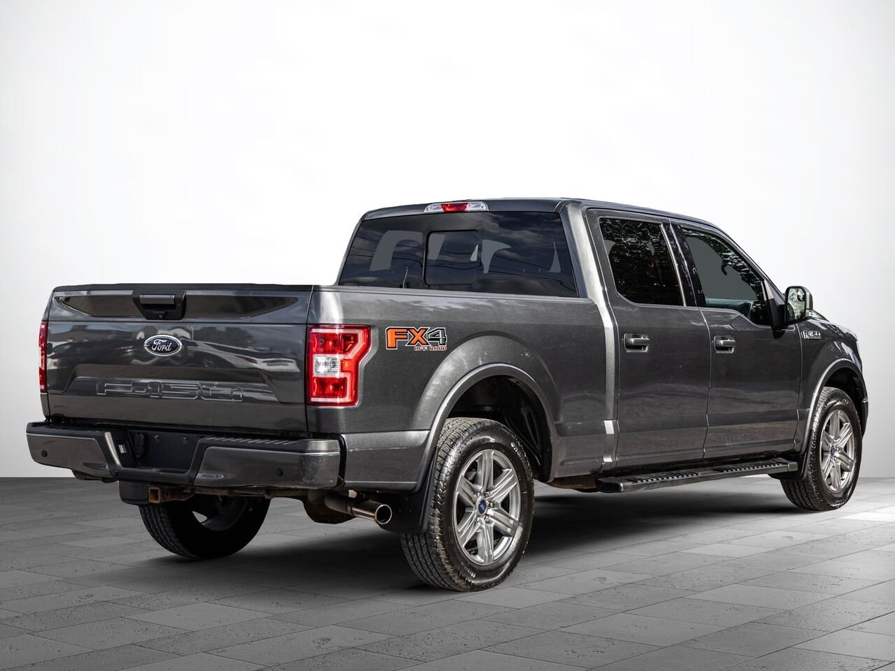 2018 Ford F-150 Grey Sainte-Julienne - photo #4