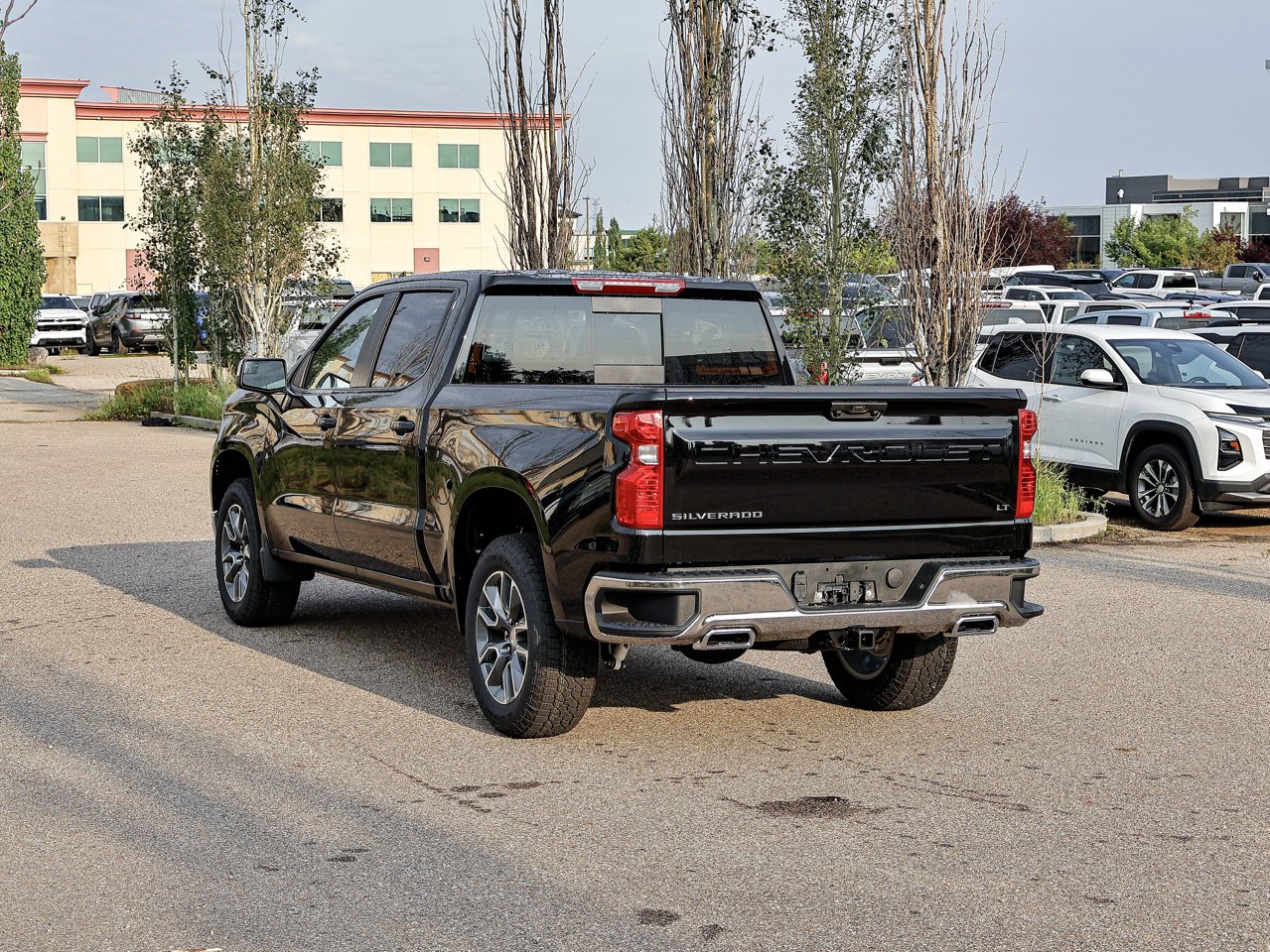 2026 Chevrolet Silverado 1500 4WD Crew Cab 147 LT Black Sherwood Park - photo #10
