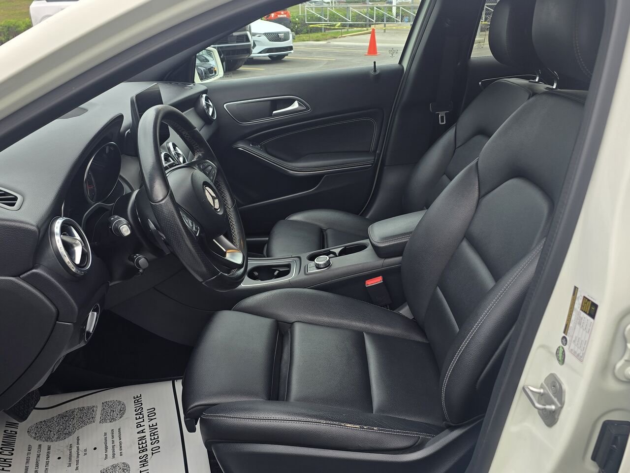 Mercedes-Benz GLA GLA 250 4 portes 4MATIC 2017 Blanc Laval - photo #7