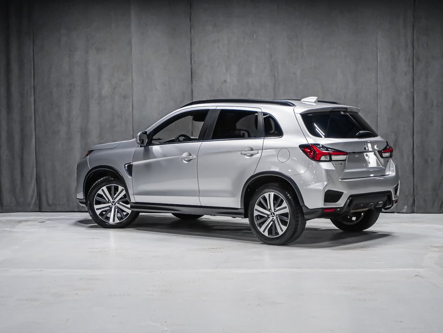 2024 Mitsubishi RVR SE AWC Silver