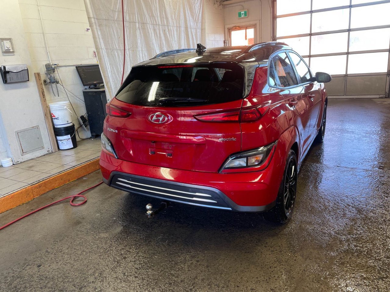 2023 Hyundai Kona Electric PREFERRED *CHARGE RAPIDE* SIEGES CHAUF *REG ADAPT Red Saint-Jérôme - photo #7