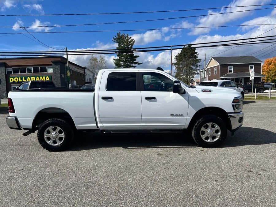 2025 RAM 2500 Big Horn cabine d'équipe 4x4 caisse de 6 pi 4 po White