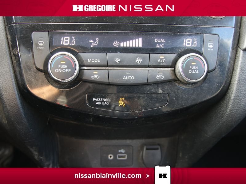 Nissan Rogue 2020 Blanc Laval - photo #21