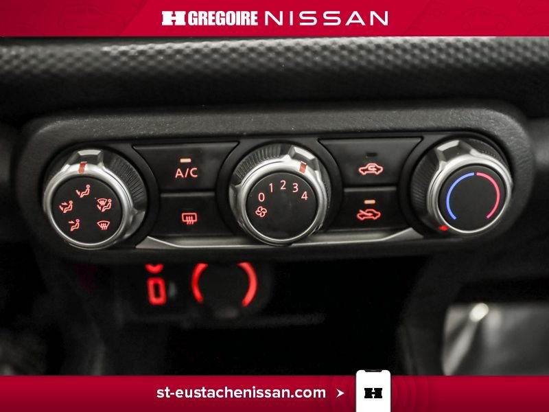 2024 Nissan Kicks White Laval - photo #23