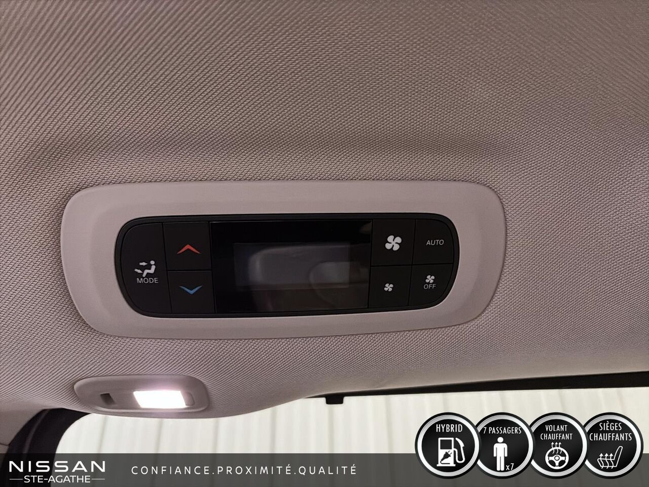 Chrysler Pacifica Hybrid 2018 Gris Ste-Agathe des Monts - photo #26