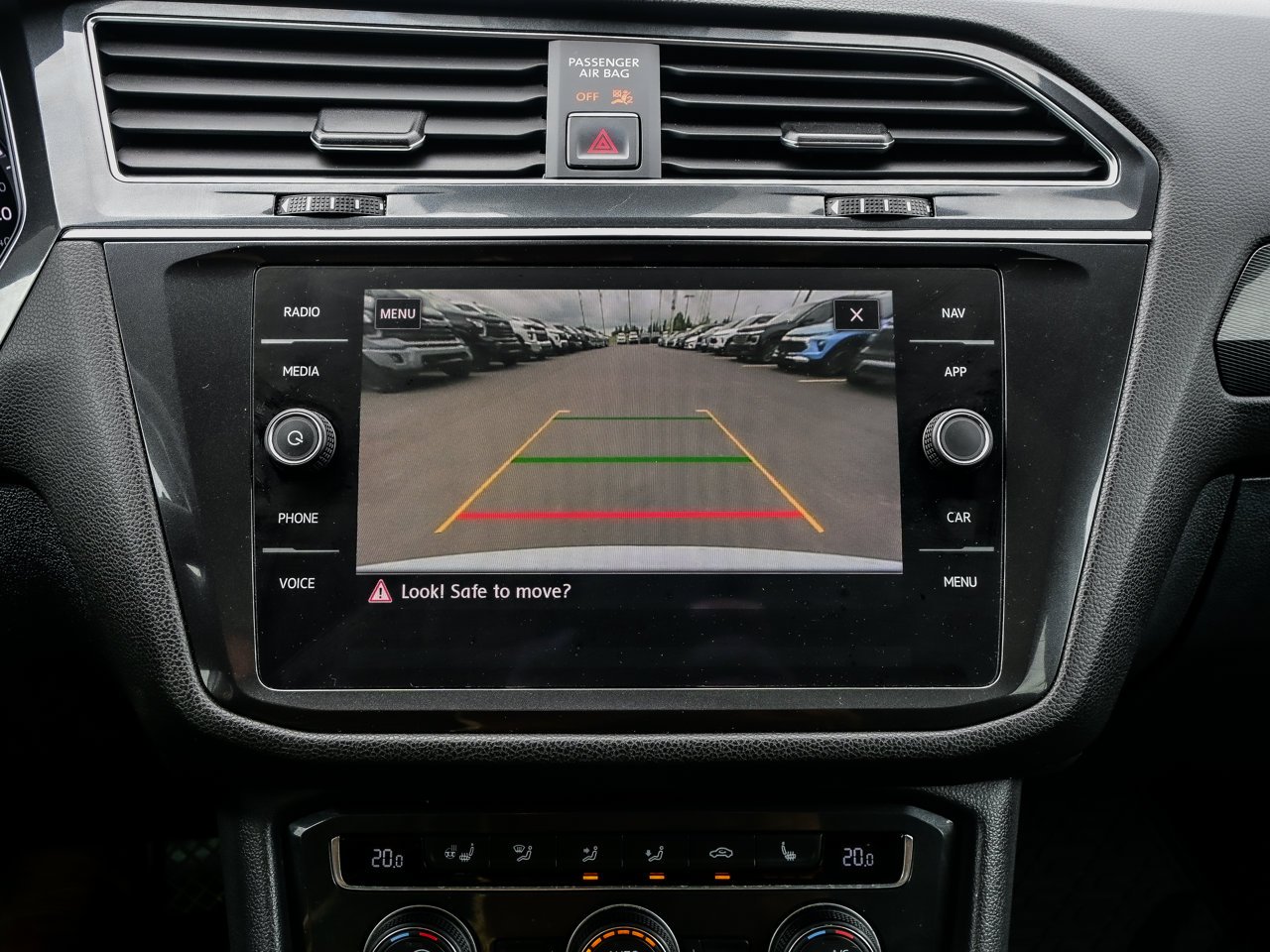 2018 Volkswagen Tiguan Highline 4MOTION White Sherwood Park - photo #28