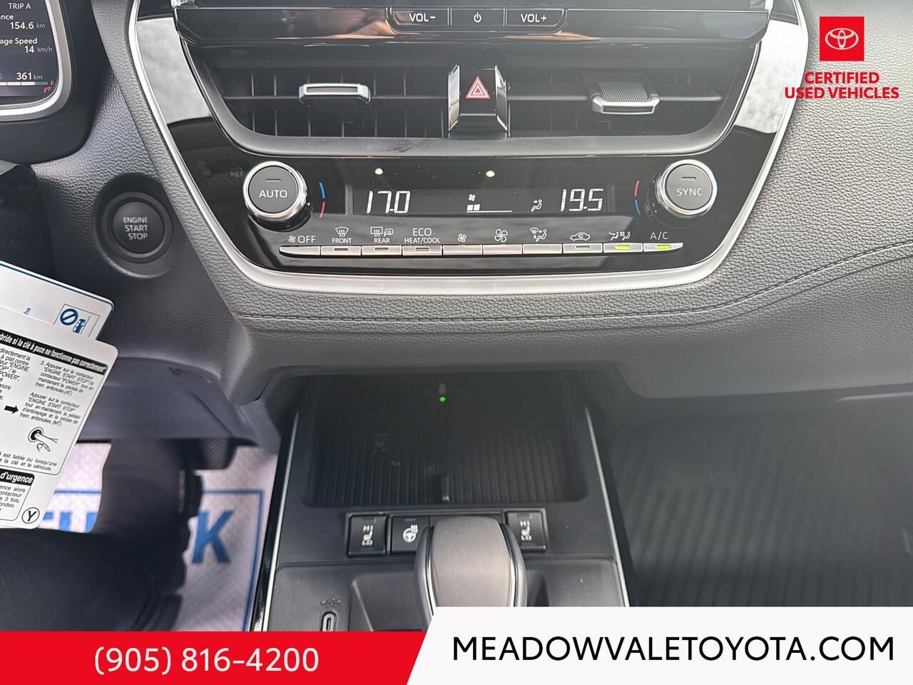 2026 Toyota Corolla Cross Top of the line Corolla Cross. Low Km's and comes with dash camera and cargo liner Black Mississauga - photo #19