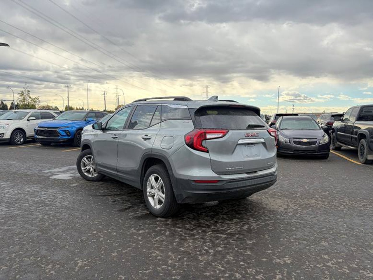 2024 GMC Terrain AWD 4dr SLE Grey Sherwood Park - photo #3