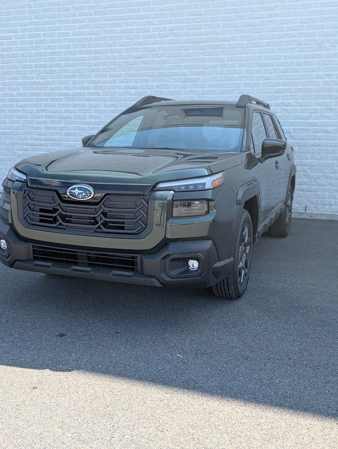 SUBARU Outback TOURING 2026 Émeraude foncé nacré Saint-Hyacinthe - photo #0