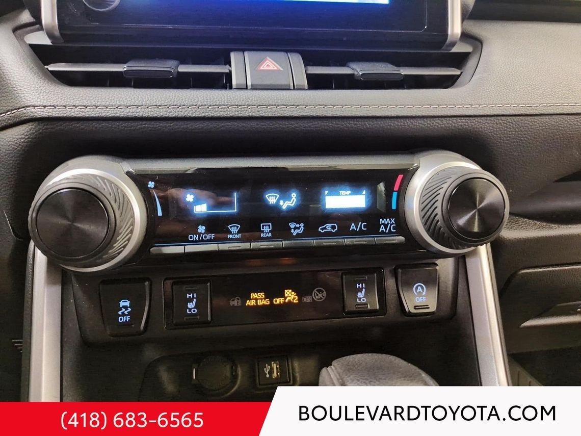 2024 Toyota RAV4 531704-48 | LE White Québec - photo #14