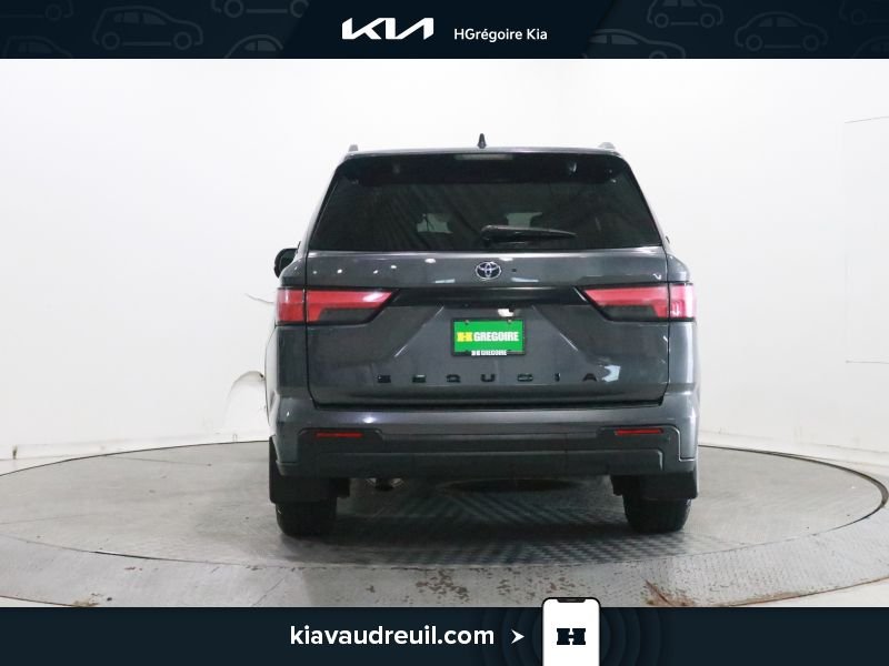 2024 Toyota Sequoia Grey Blainville - photo #6