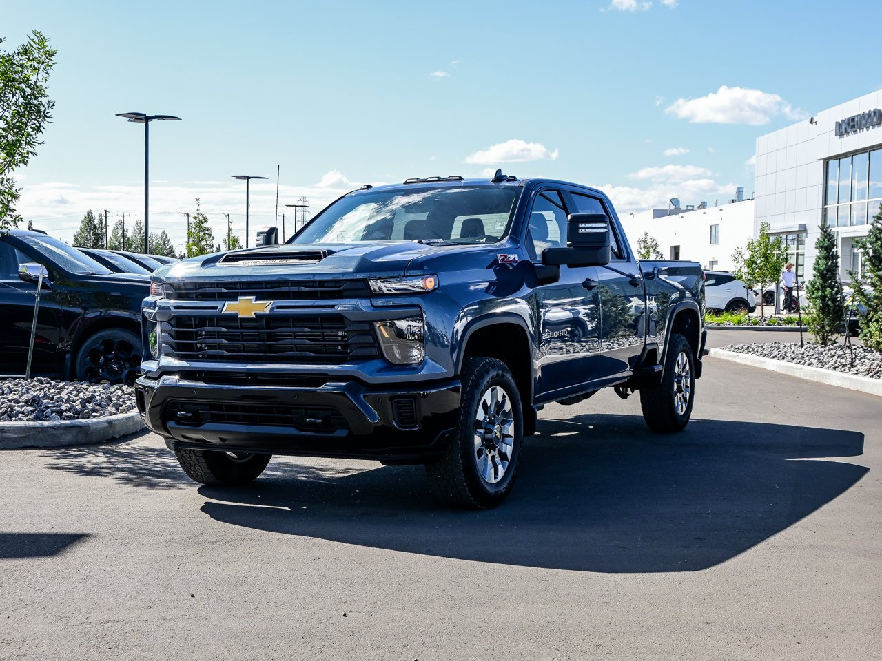 2026 Chevrolet Silverado 2500HD 4WD Crew Cab 159 Custom Blue Sherwood Park - photo #3