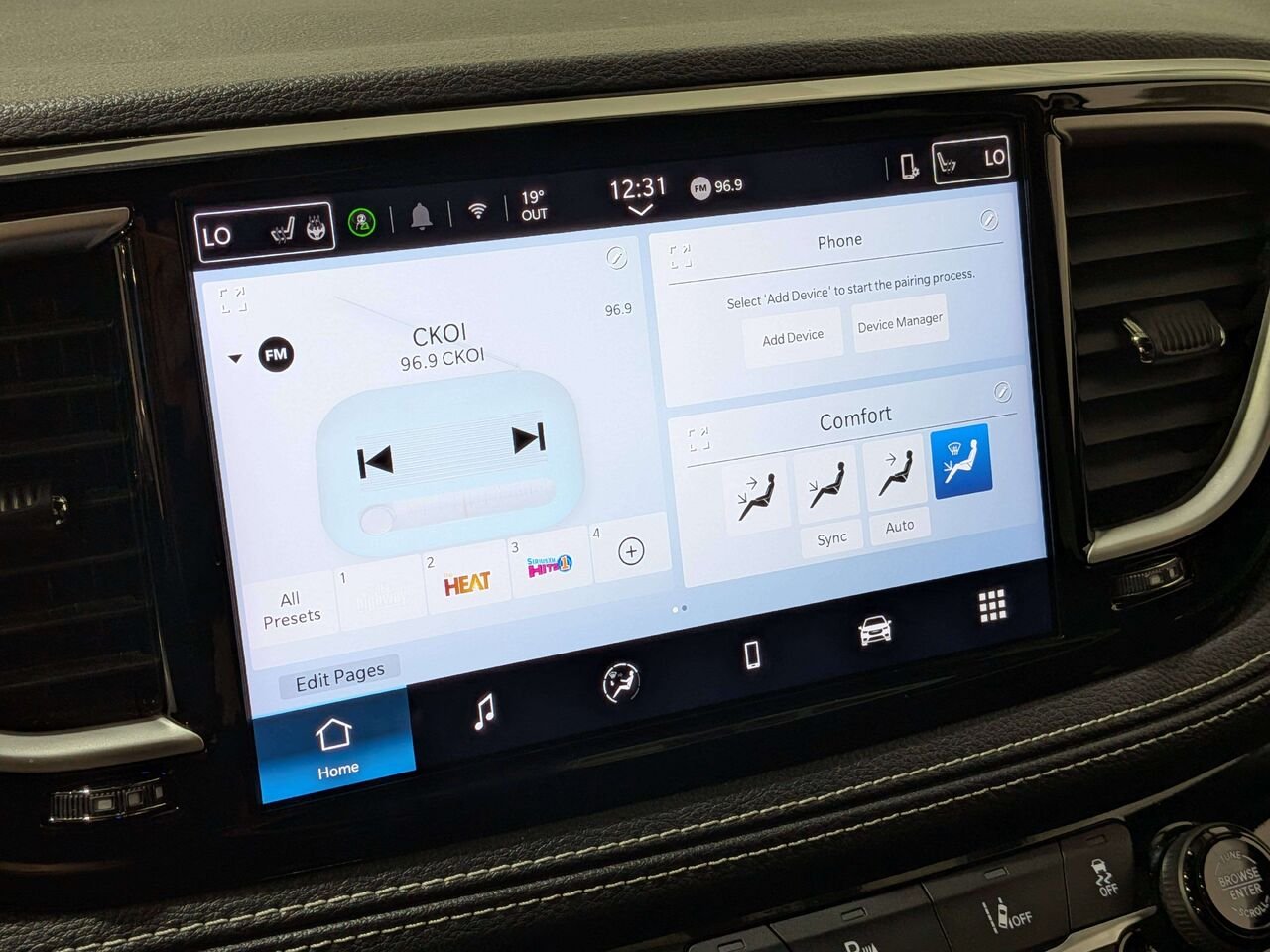 2025 Chrysler Pacifica Select FWD White Val-David - photo #22