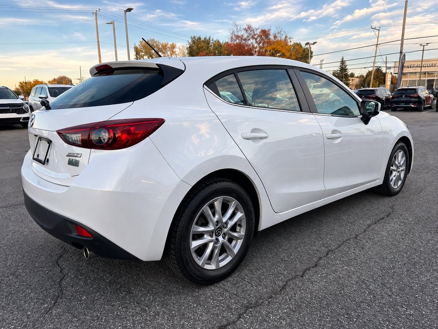 2016 Mazda 3 SPORT GS White